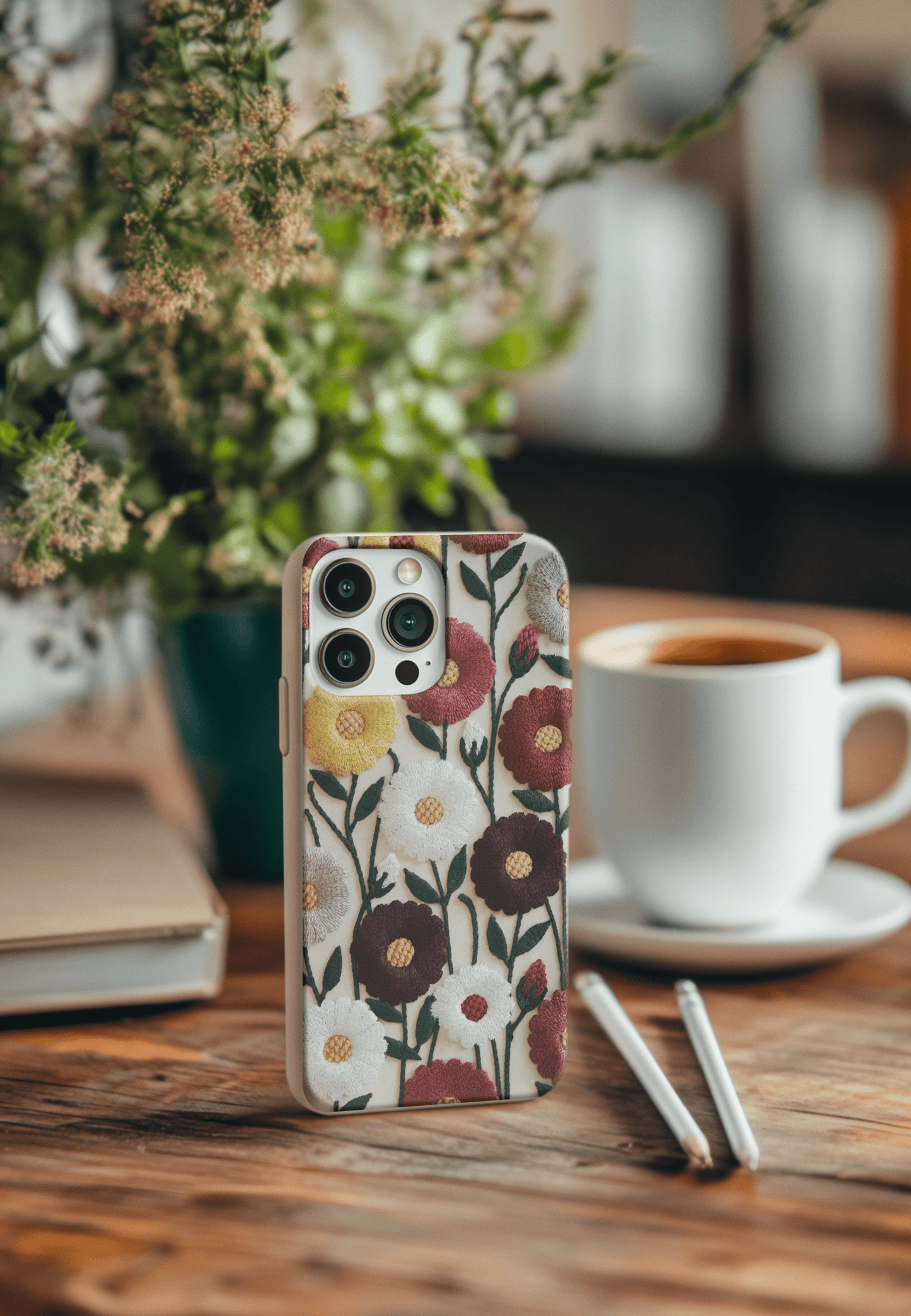 Stepping Green Phone Case Daisy Embroidered Look Bio Case