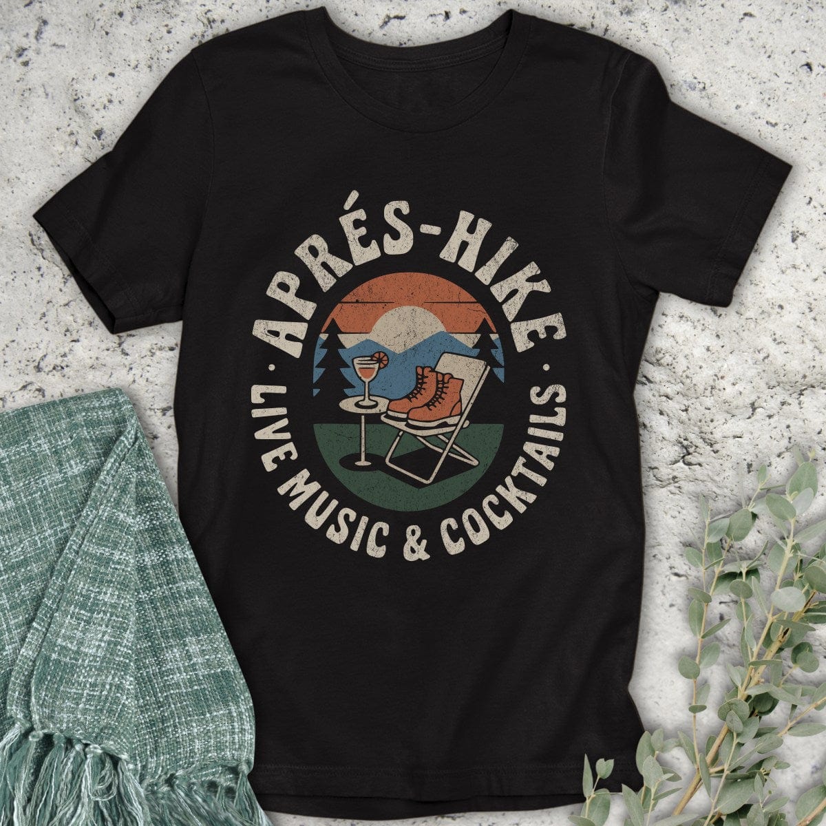 Stepping Green T-Shirt Après Hike Boots T-Shirt