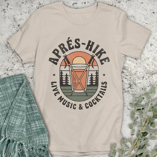 Stepping Green T-Shirt Après Hike Poles T-Shirt