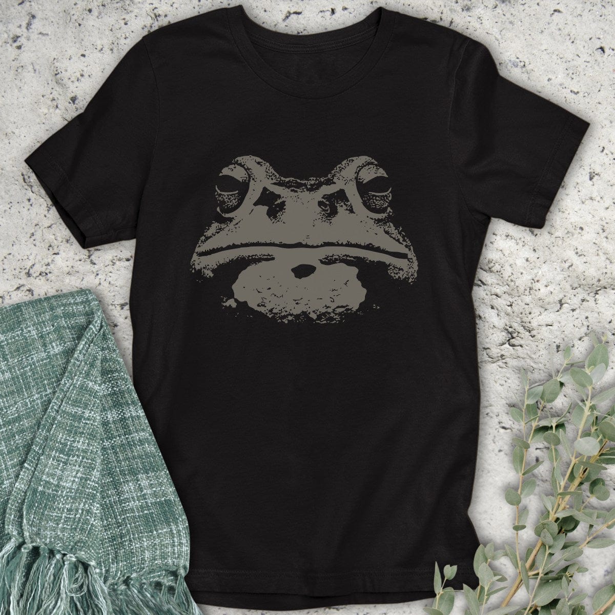 Stepping Green T-Shirt Frog Head T-Shirt