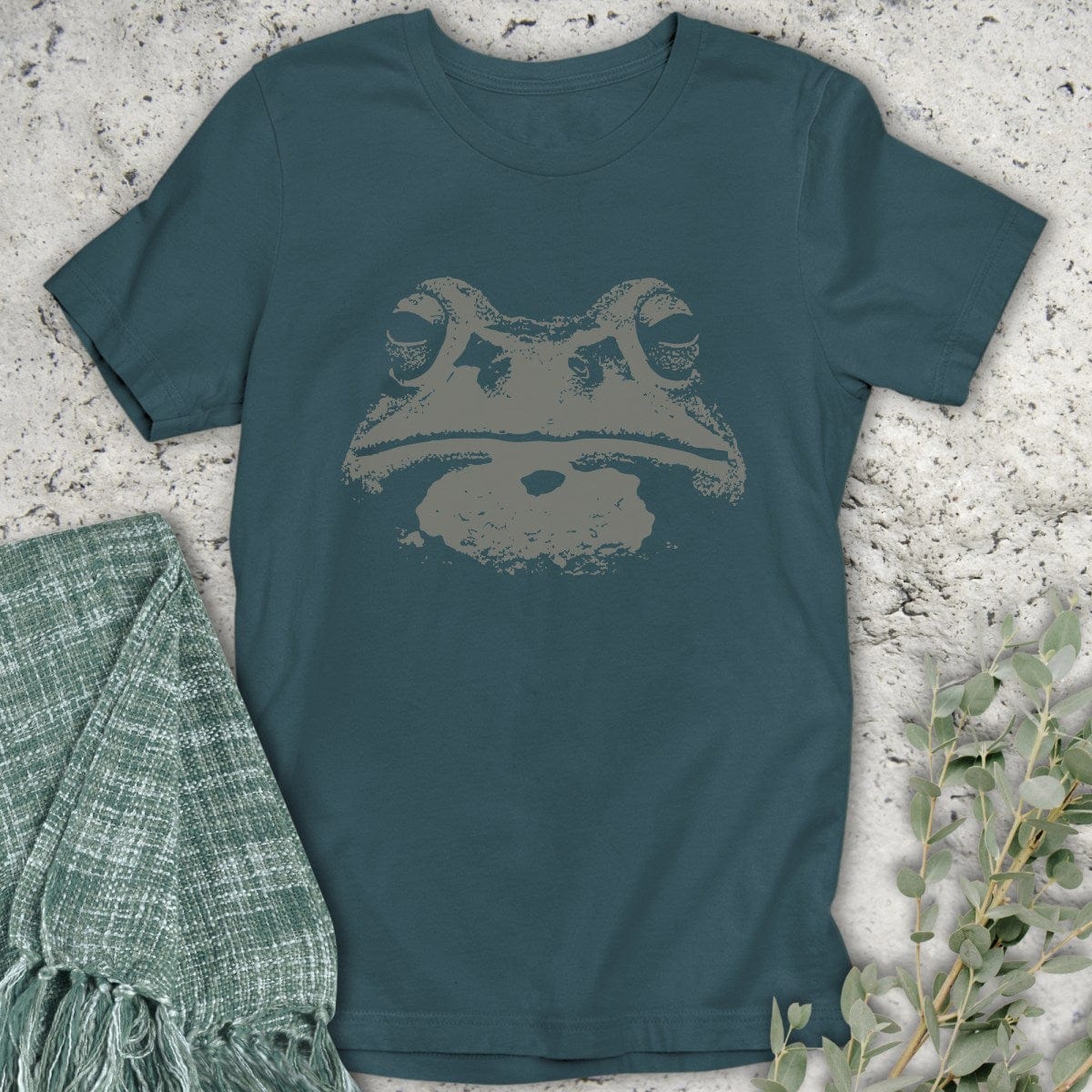Stepping Green T-Shirt Frog Head T-Shirt