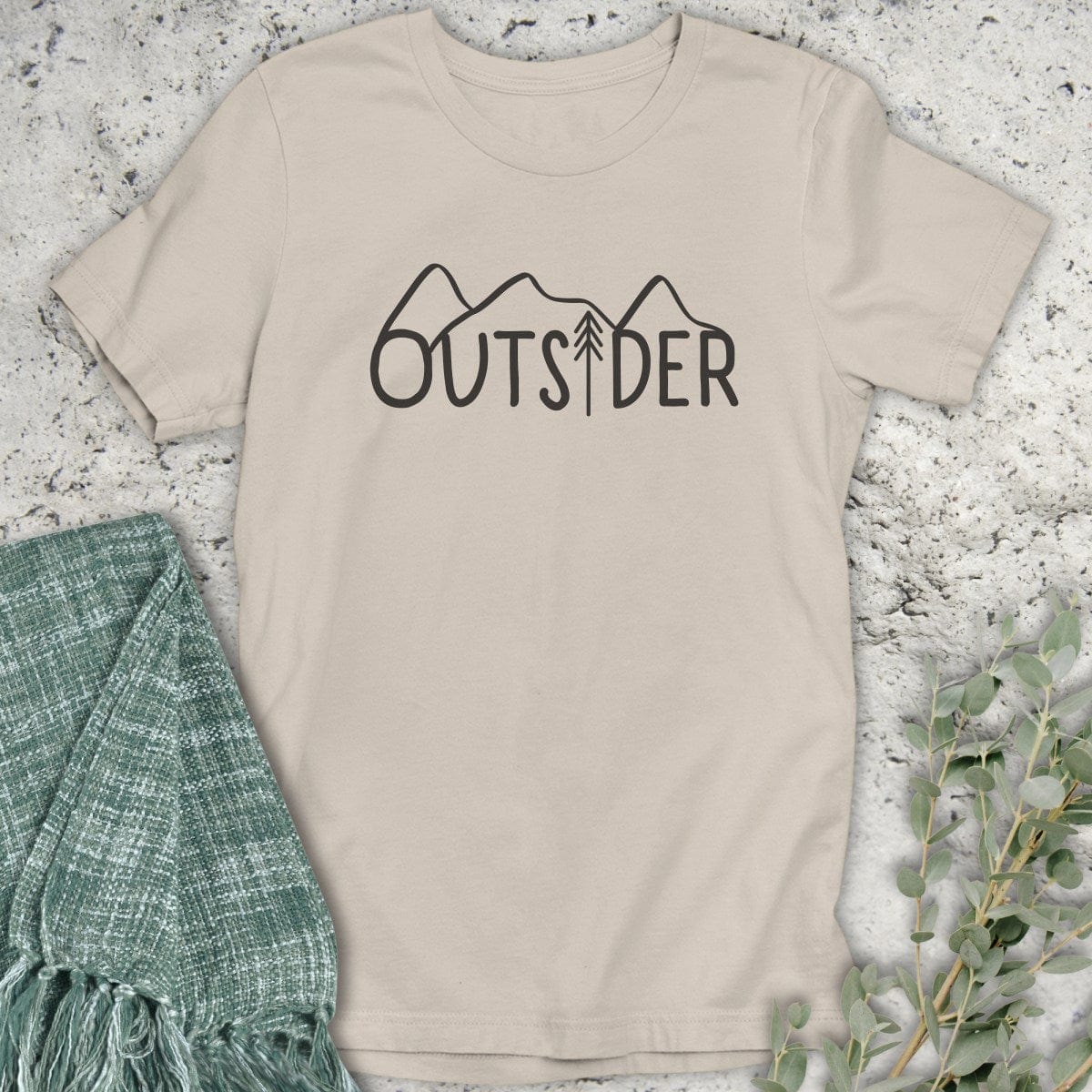 Stepping Green T-Shirt Mountain Outsider T-Shirt