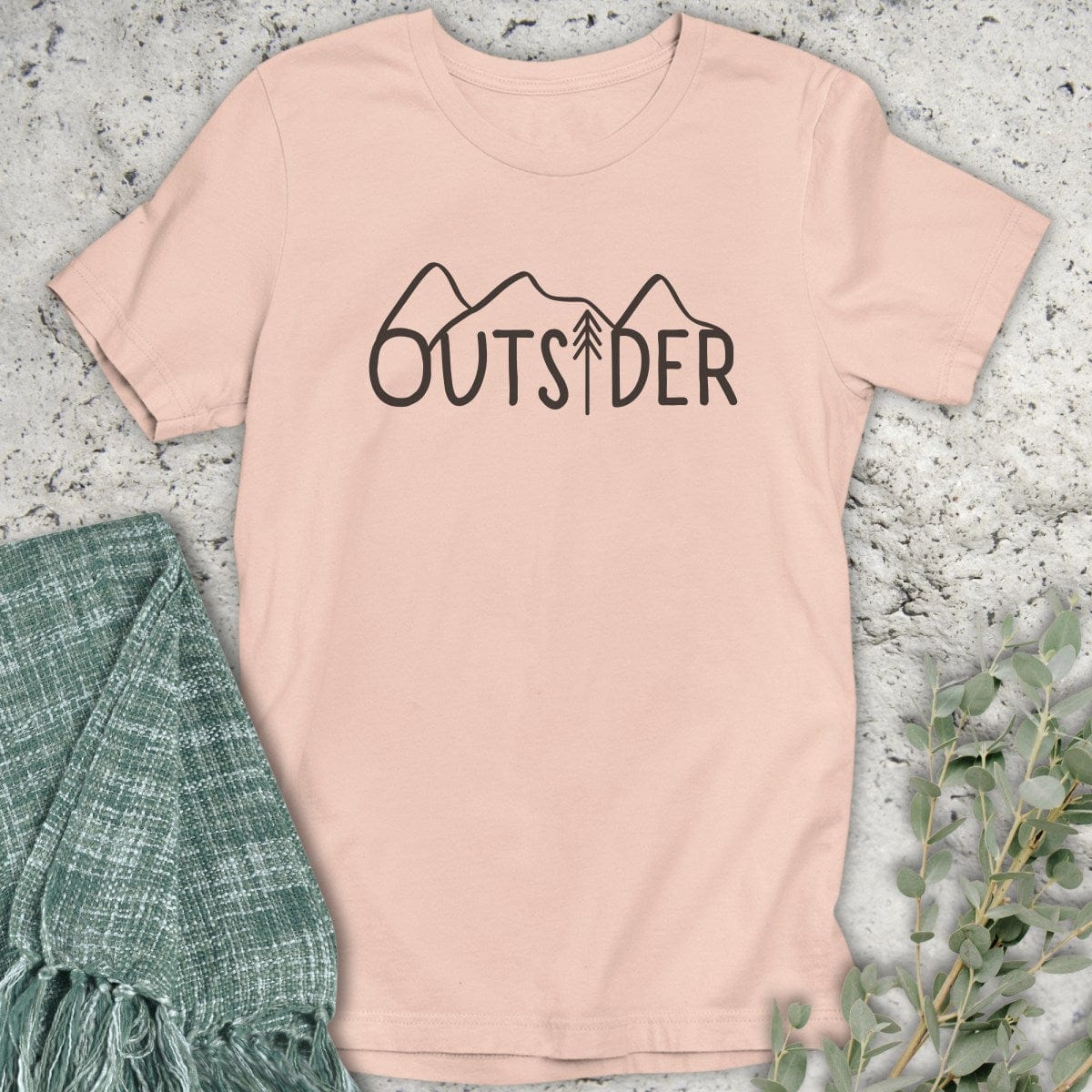 Stepping Green T-Shirt Mountain Outsider T-Shirt