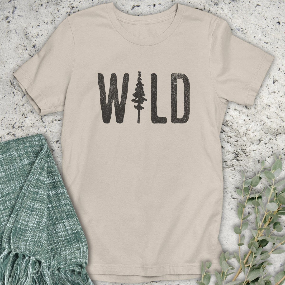 Stepping Green T-Shirt Wild T-Shirt