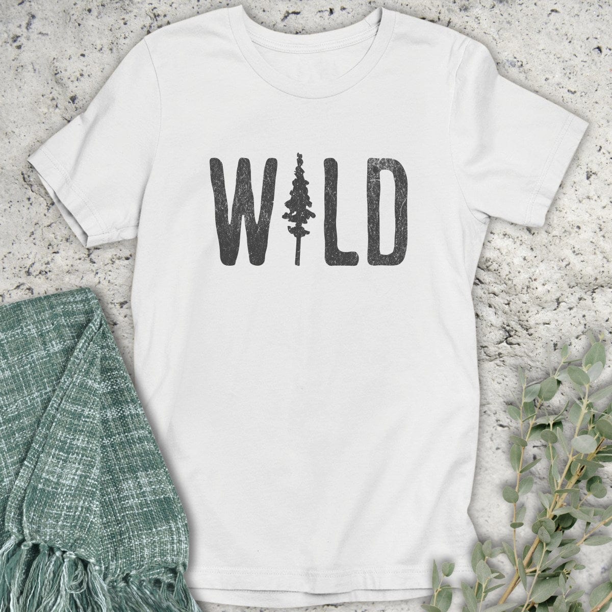 Stepping Green T-Shirt Wild T-Shirt