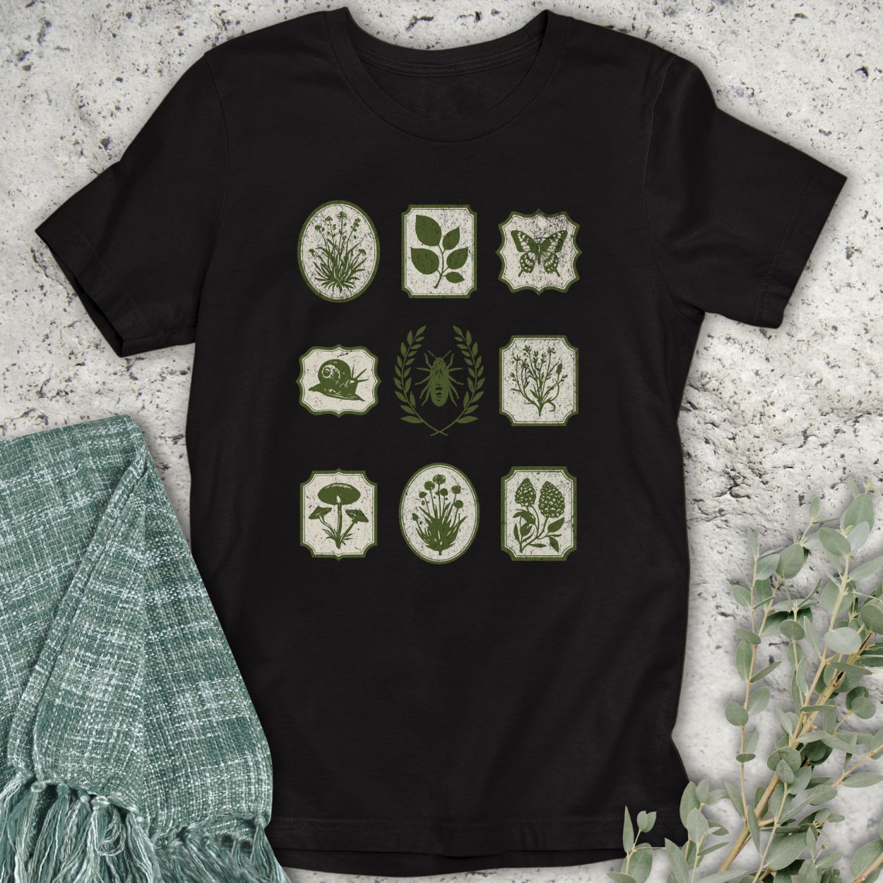 Single Color Stamp Badge T-Shirt