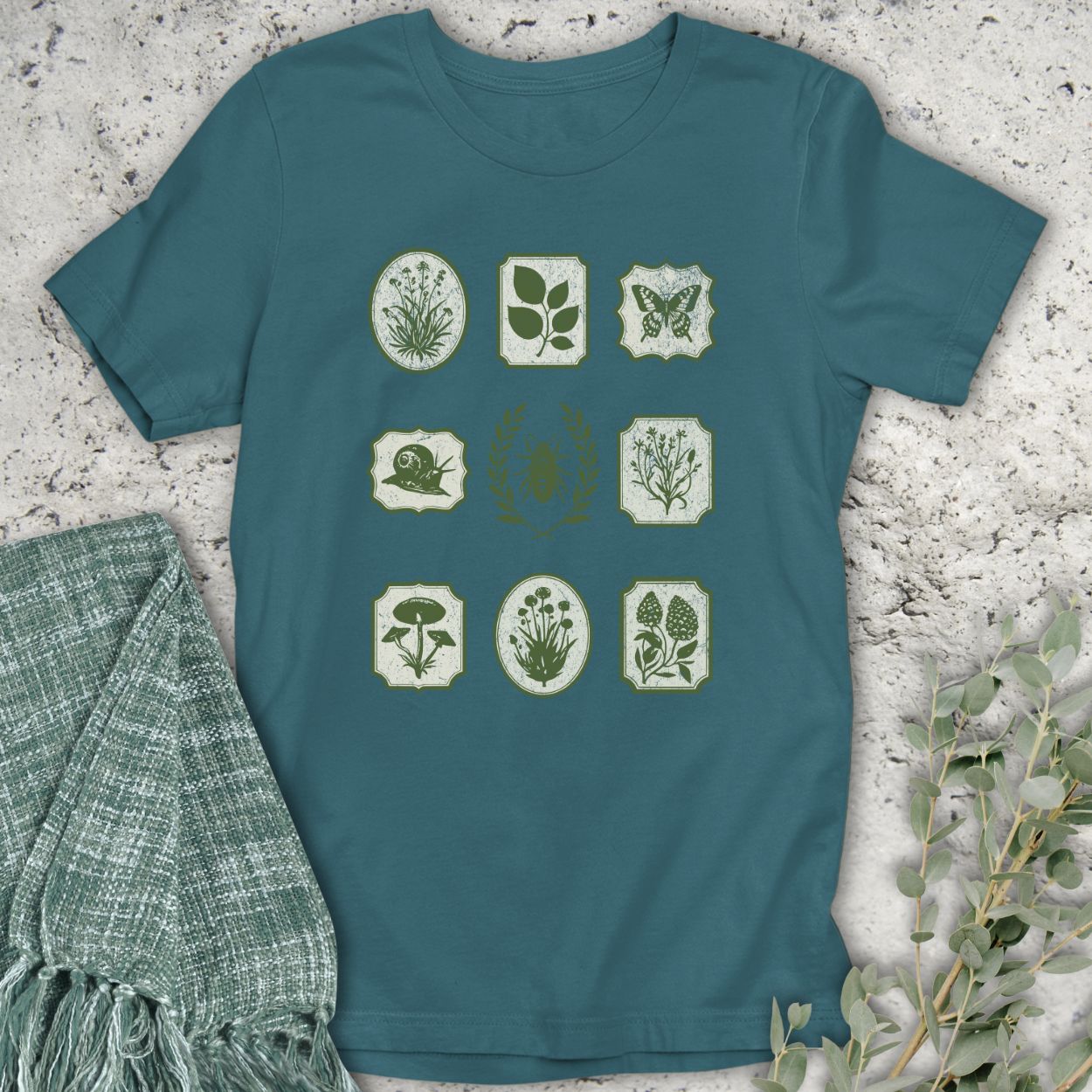 Single Color Stamp Badge T-Shirt