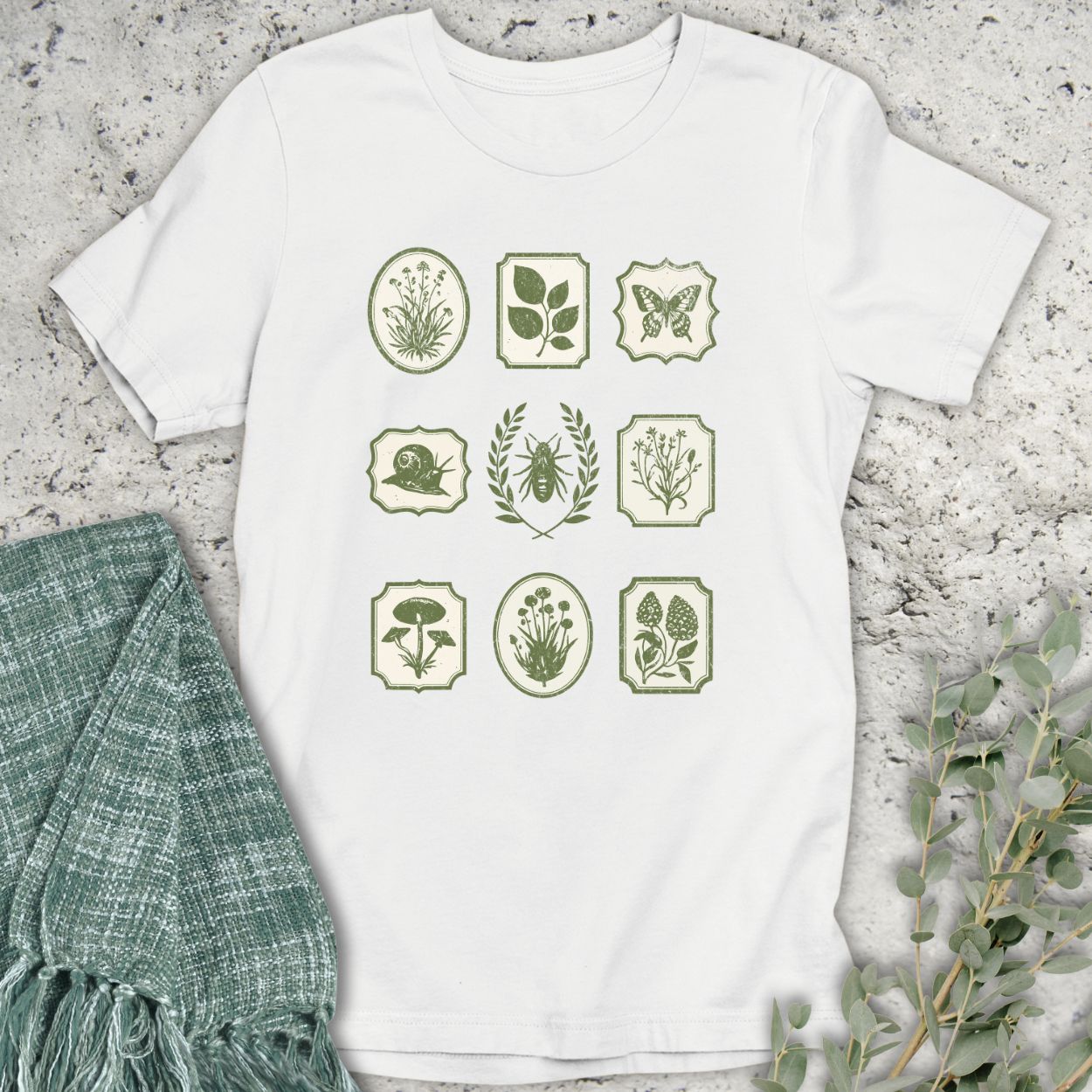 Single Color Stamp Badge T-Shirt