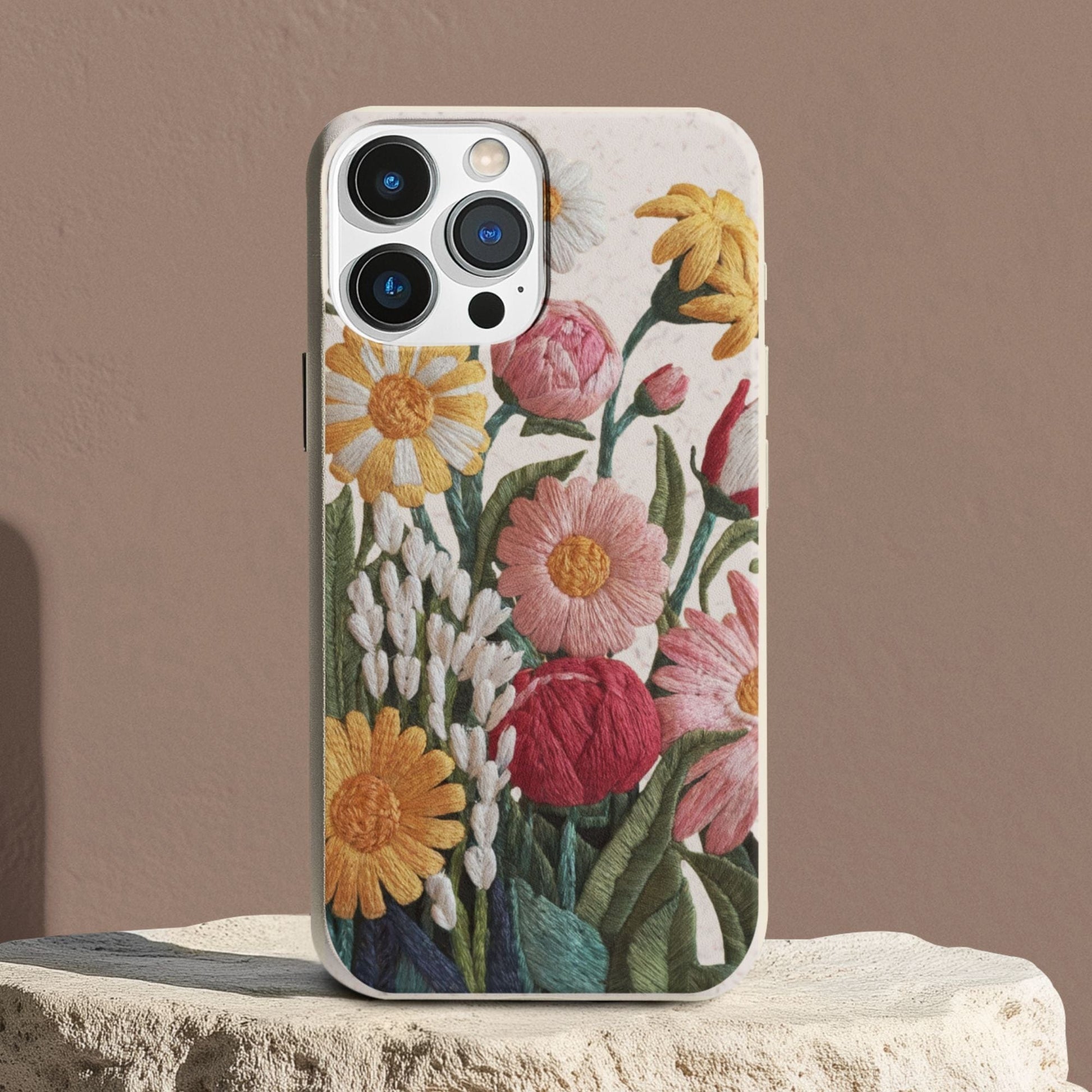 Stepping Green Phone Case Floral Embroidered 2 Look Bio Case