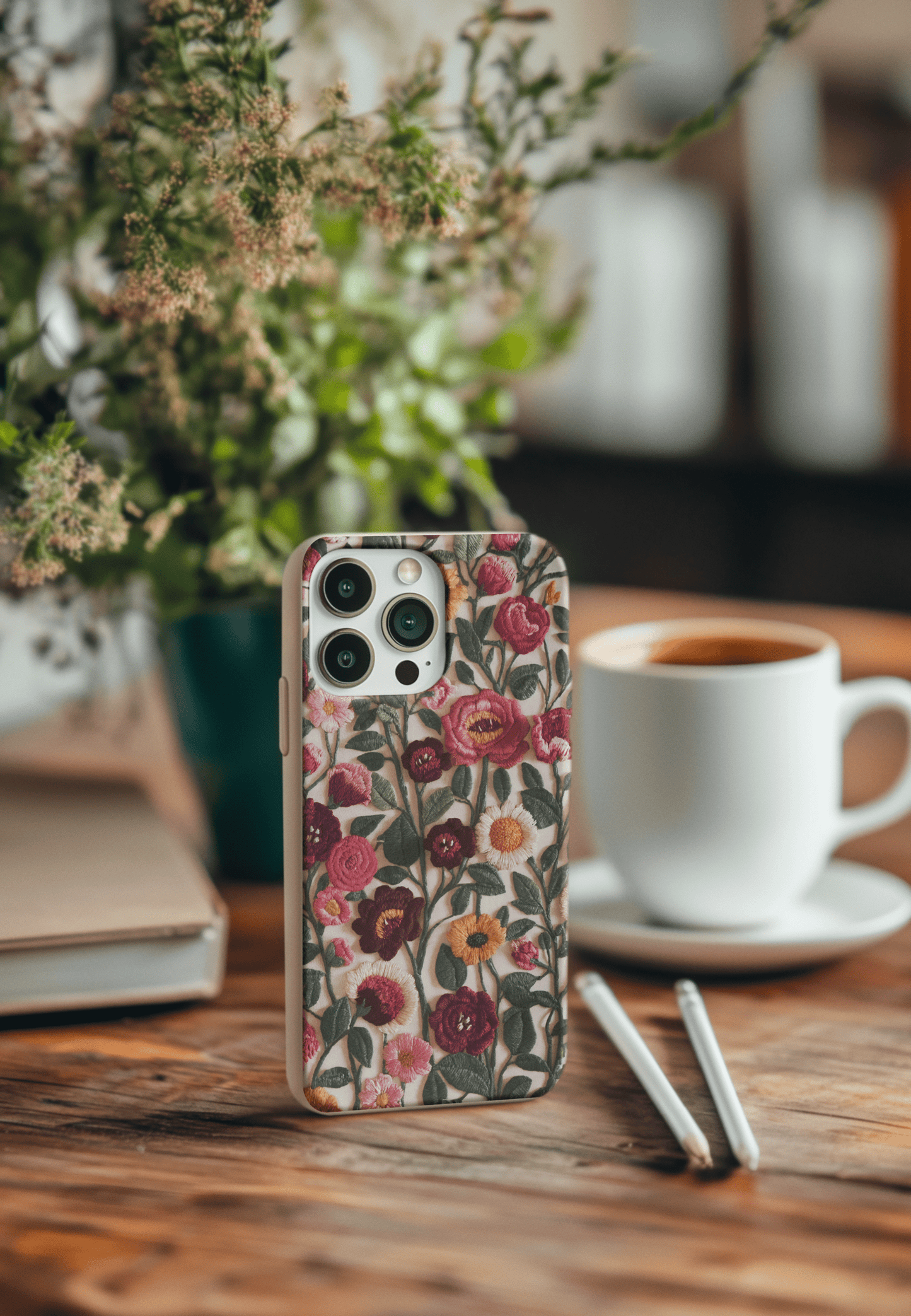 Stepping Green Phone Case Floral Embroidered Look Bio Case
