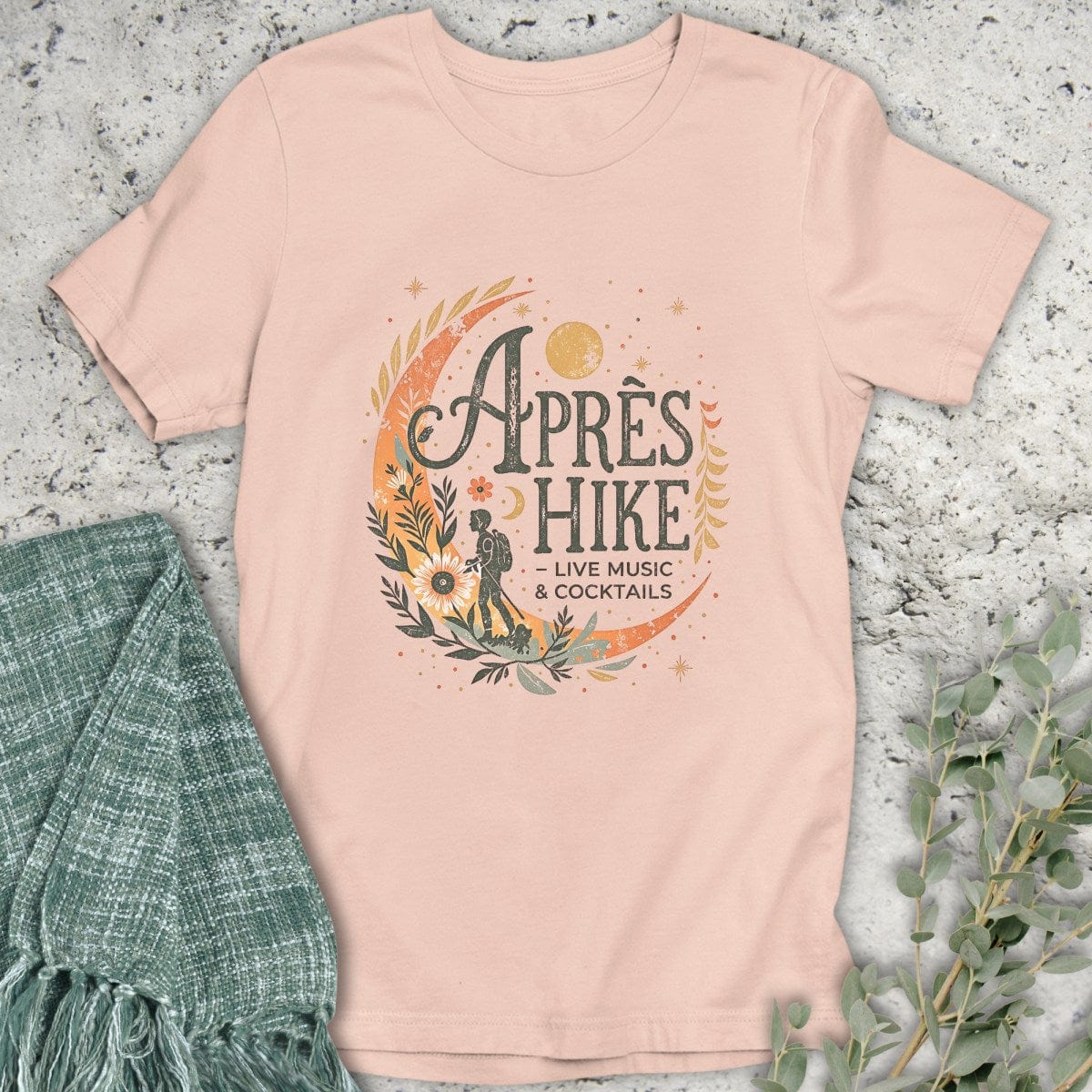 Stepping Green T-Shirt Après Hike Moon T-Shirt