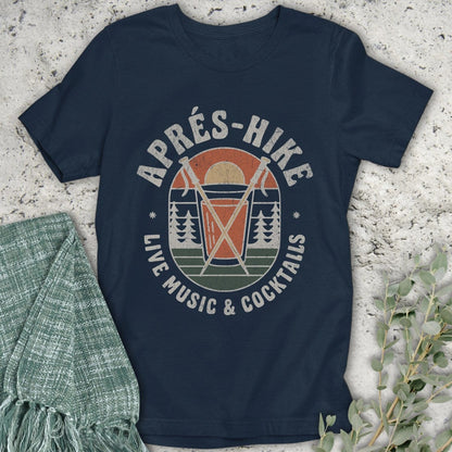 Stepping Green T-Shirt Après Hike Poles T-Shirt