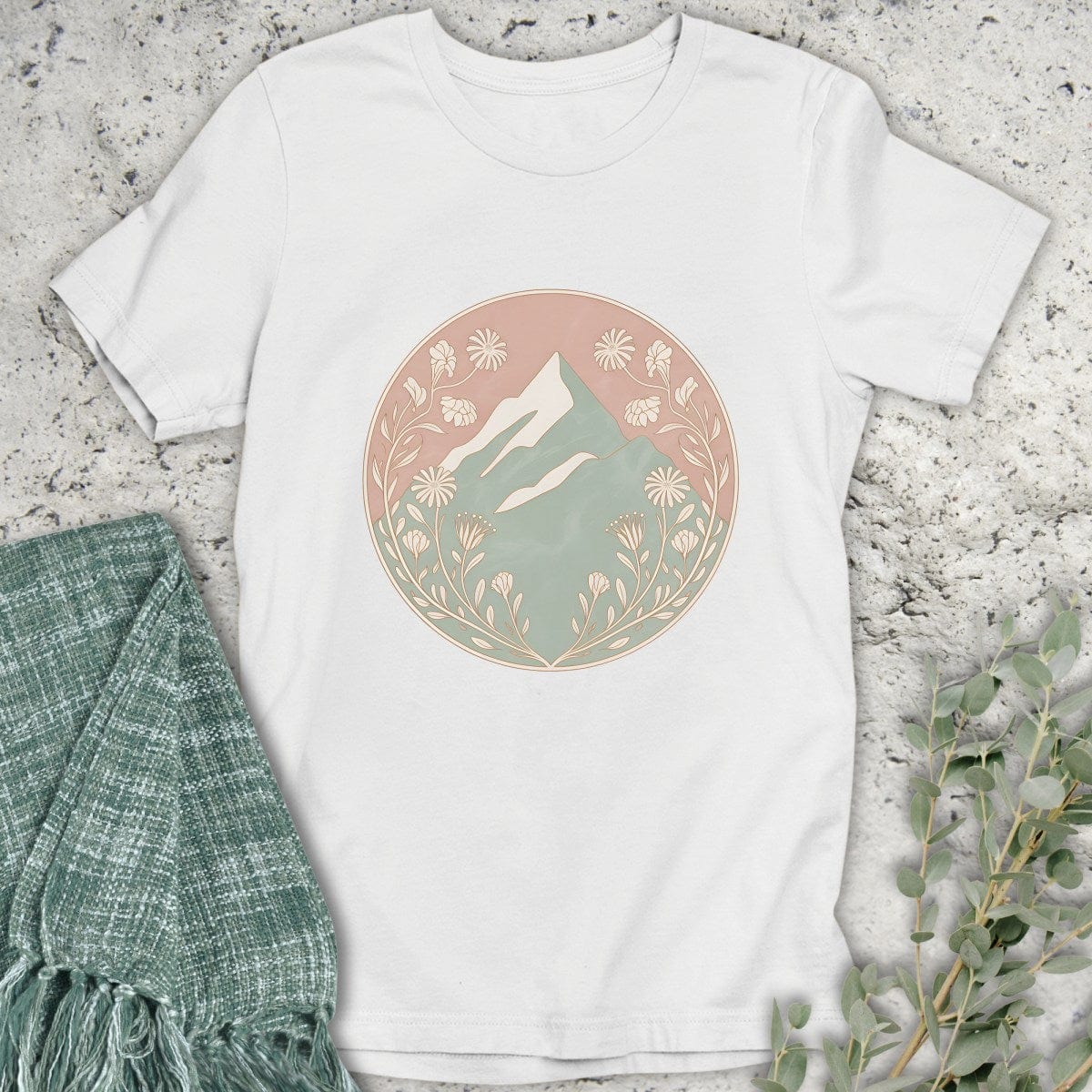 Stepping Green T-Shirt Circle Mountain Floral T-Shirt
