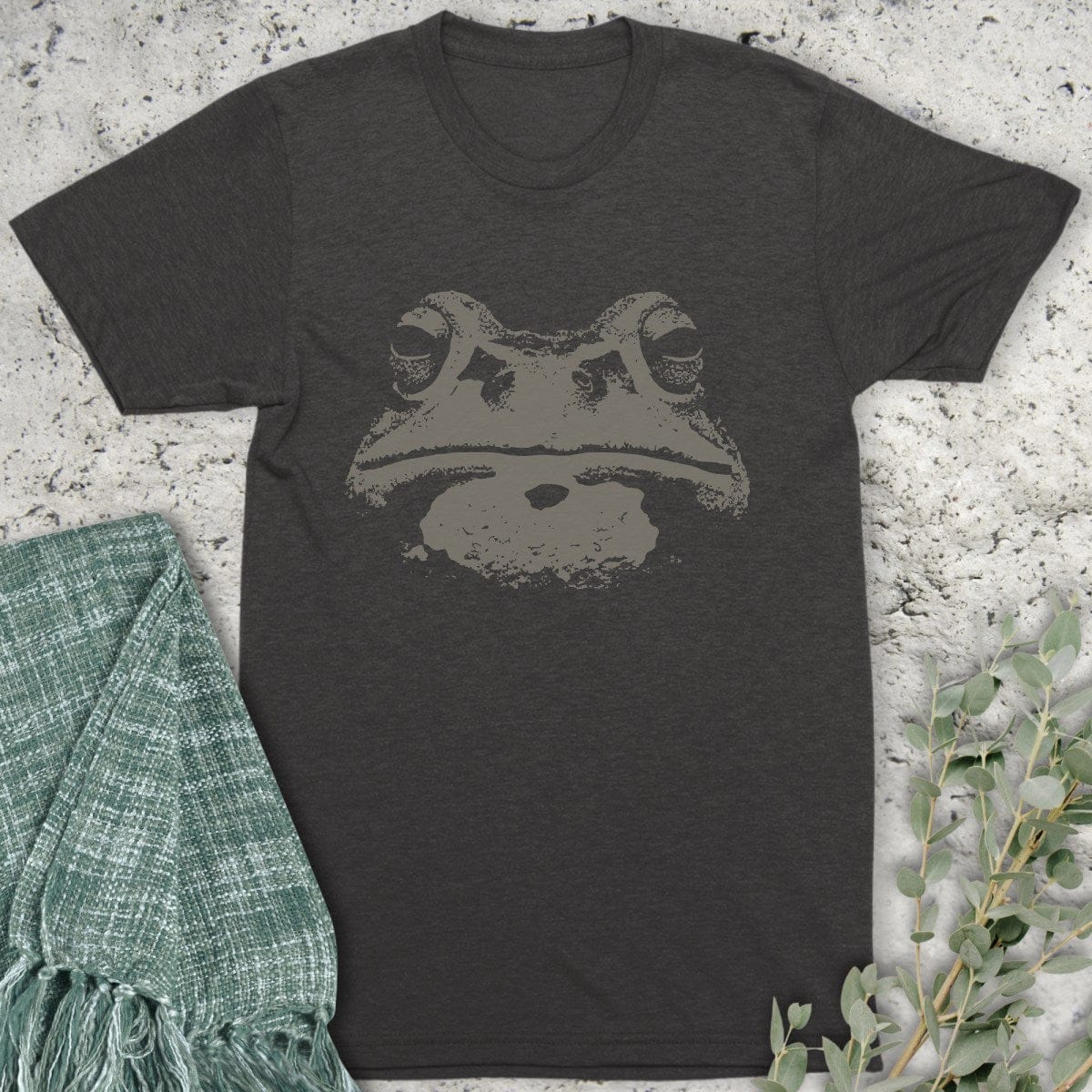 Stepping Green T-Shirt Frog Head Organic T-Shirt