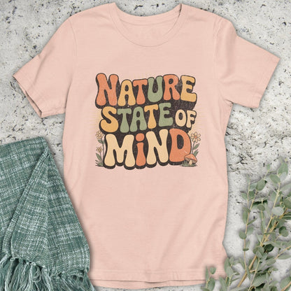 Stepping Green T-Shirt Groovy Nature State of Mind T-Shirt