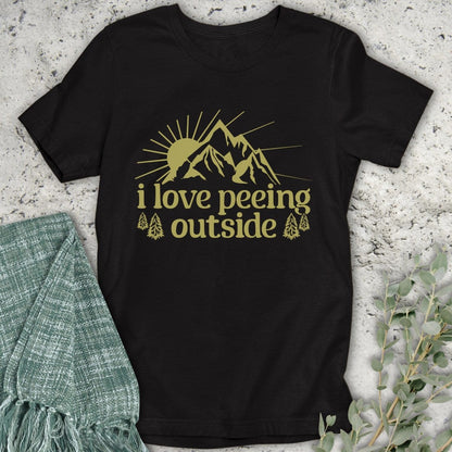 Stepping Green T-Shirt I Love Peeing Outside T-Shirt