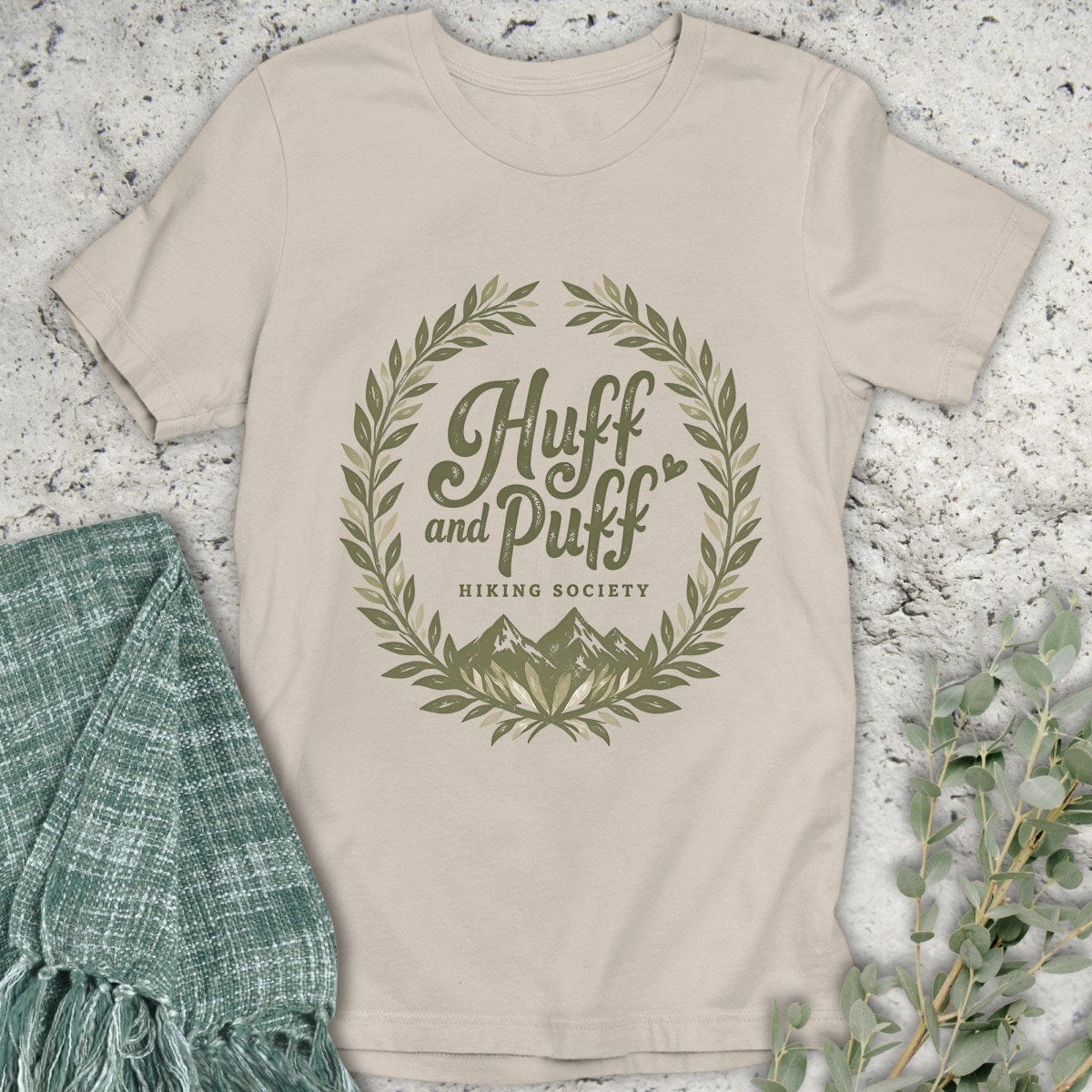 Stepping Green T-Shirt Puff Wreath T-Shirt