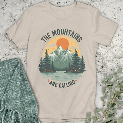 Stepping Green T-Shirt Round Mountains Are Calling T-Shirt