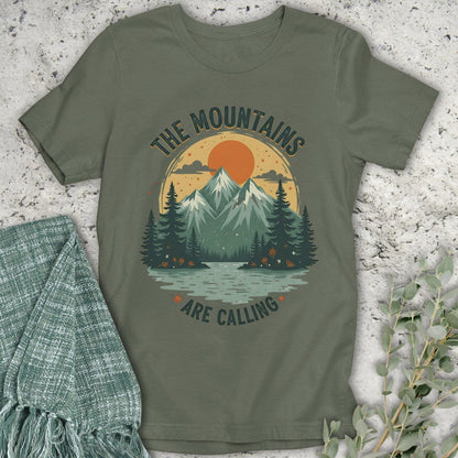 Stepping Green T-Shirt Round Mountains Are Calling T-Shirt
